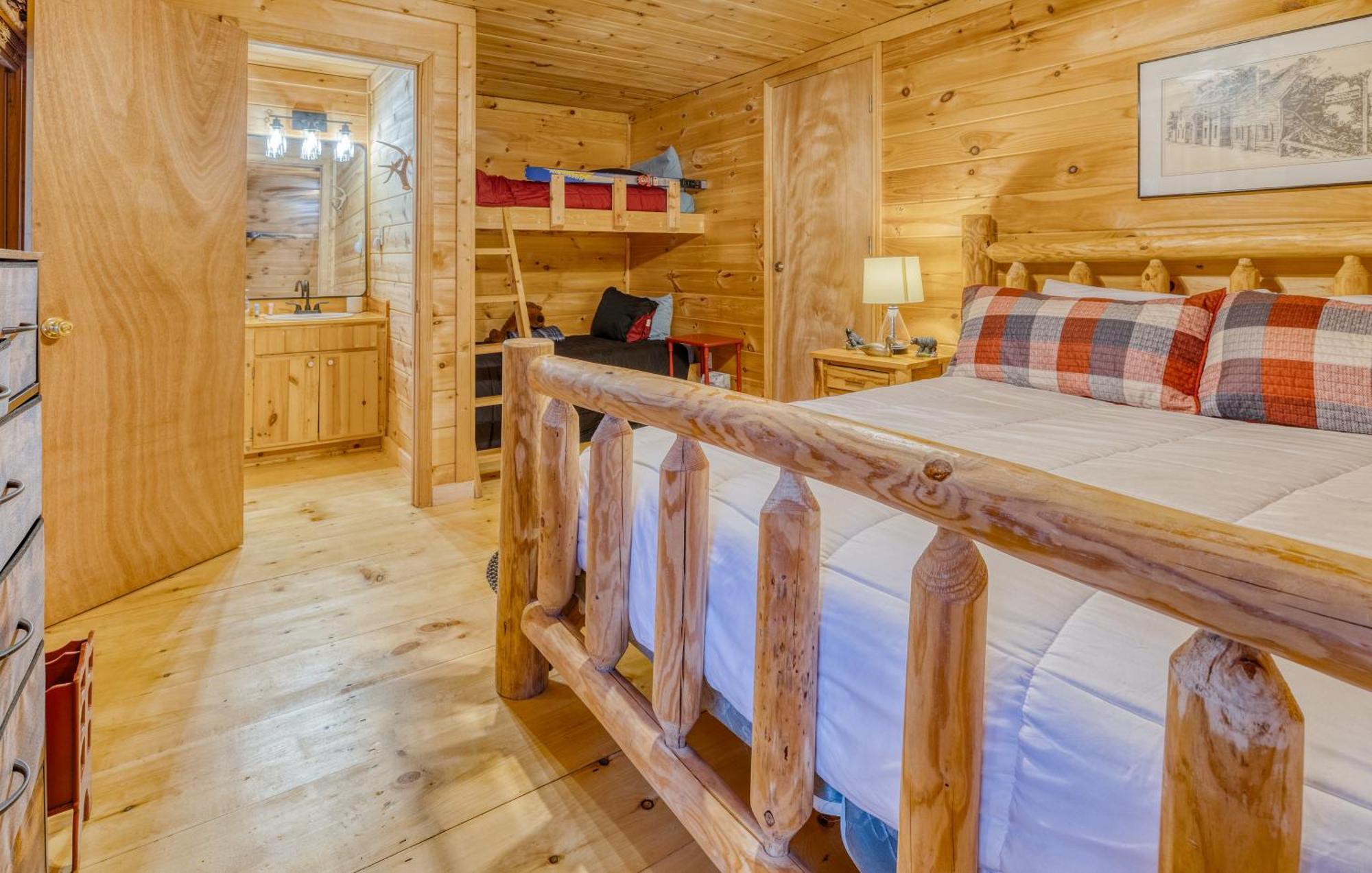Secluded Sunrise Ridge-10 Min From Blue Ridge, King Beds, Hot Tub, 2 Porches, Fireplace Wood Burning, Mountain View, Cozy Kültér fotó
